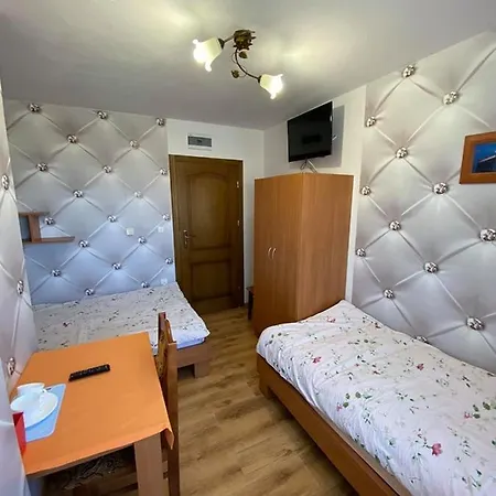 Alojamento de Acomodação e Pequeno-almoço Goscinne Sloneczko