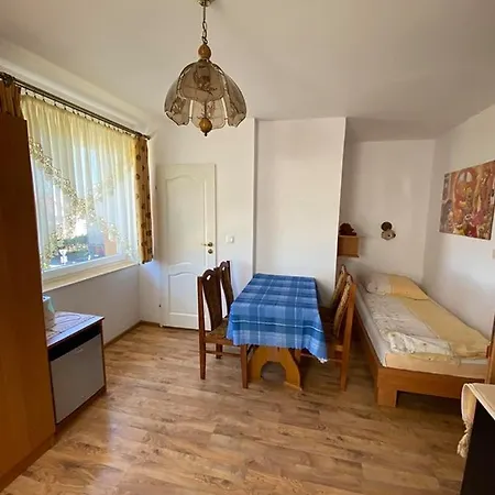فندق مبيت وإفطار Goscinne Sloneczko Władysławowo