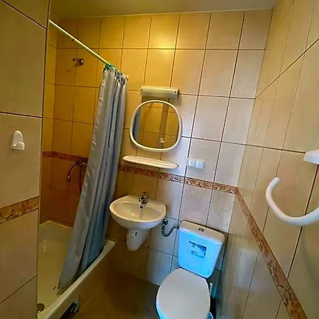 Goscinne Sloneczko 住宿加早餐酒店 Władysławowo
